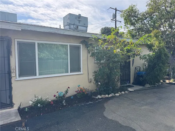 120 E South St, Rialto, CA 92376