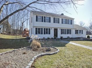 70 Independence Rd, Feeding Hills, MA 01030