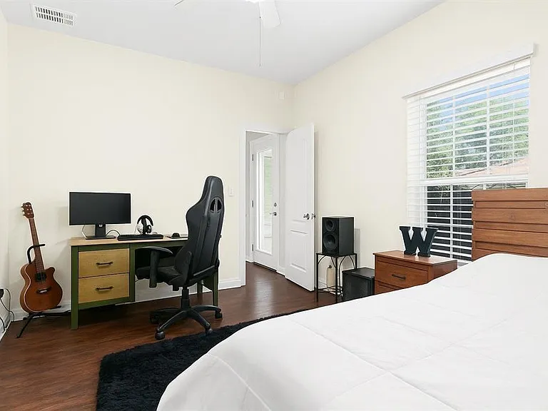 7916 SW 80th Dr — Photo 31