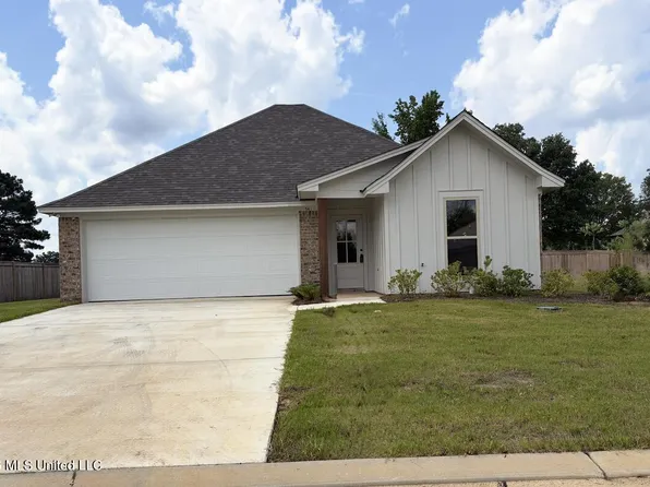 567 Patrick Farms Dr, Pearl, MS 39208