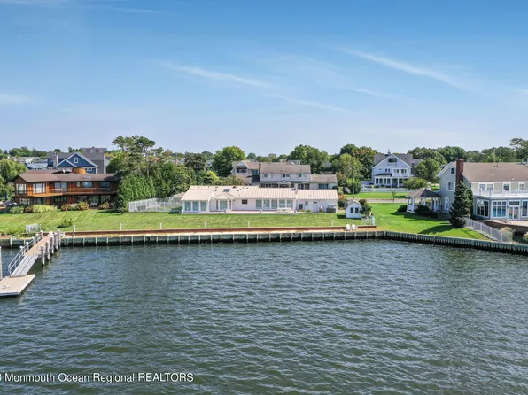 28 Lori Rd, Monmouth Beach, NJ 07750