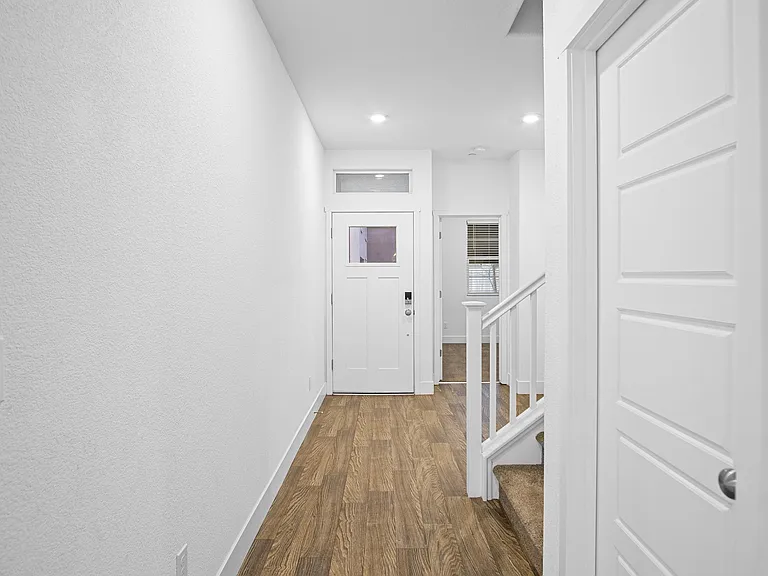 2455-00 Explorador Dr — Photo 9