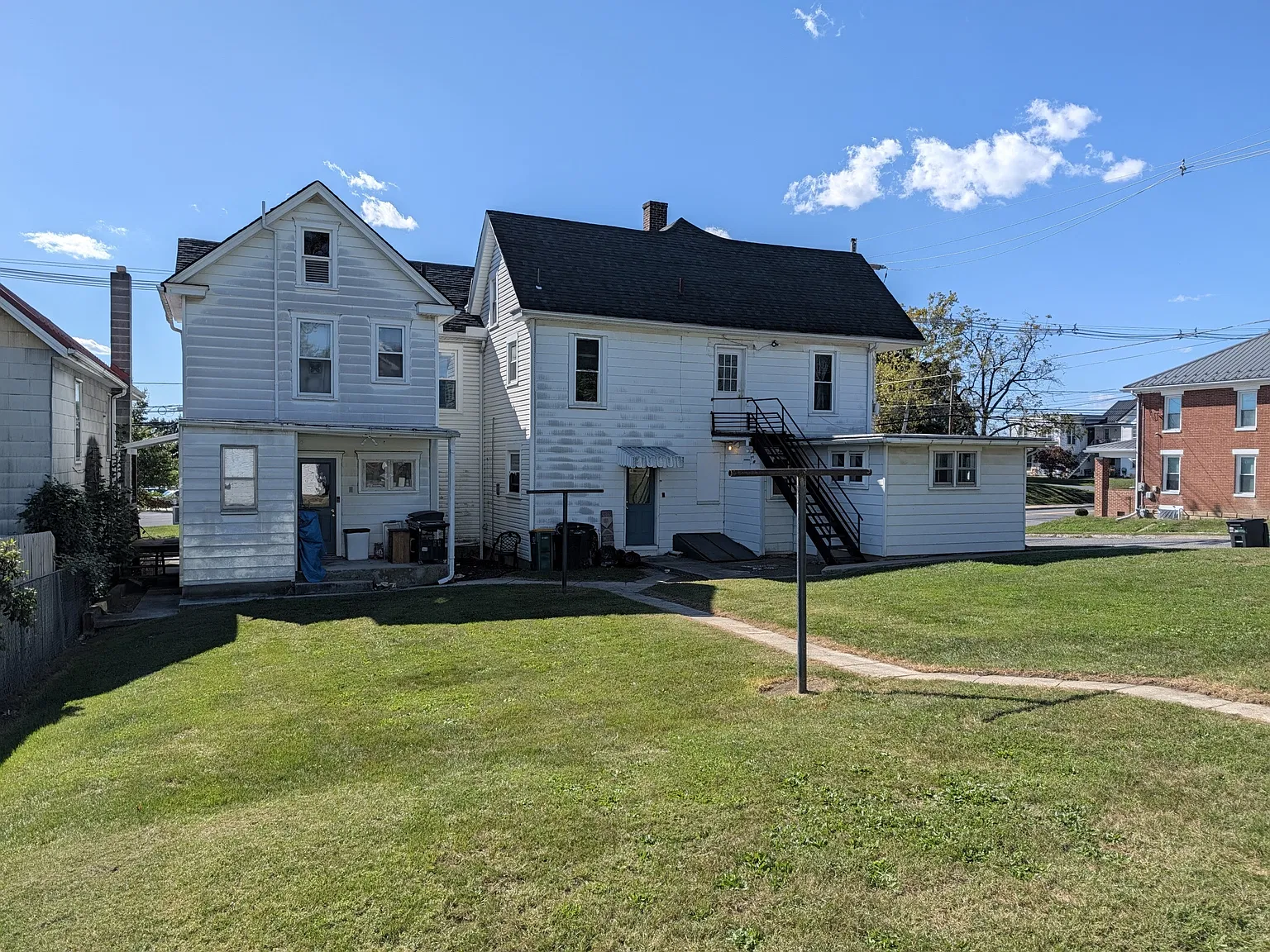 474-476 North Franklin Street — Photo 1