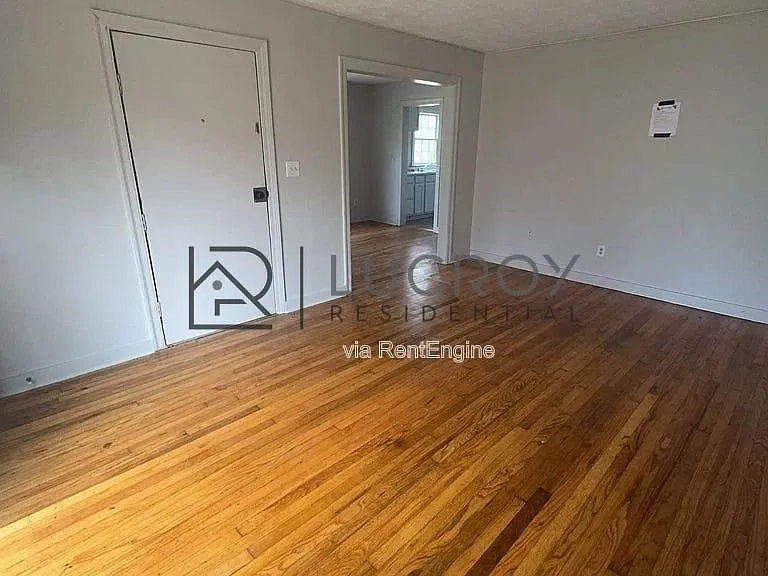 4426 Desoto St — Photo 3