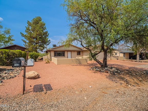 3rd image of 708 W MESQUITE Drive