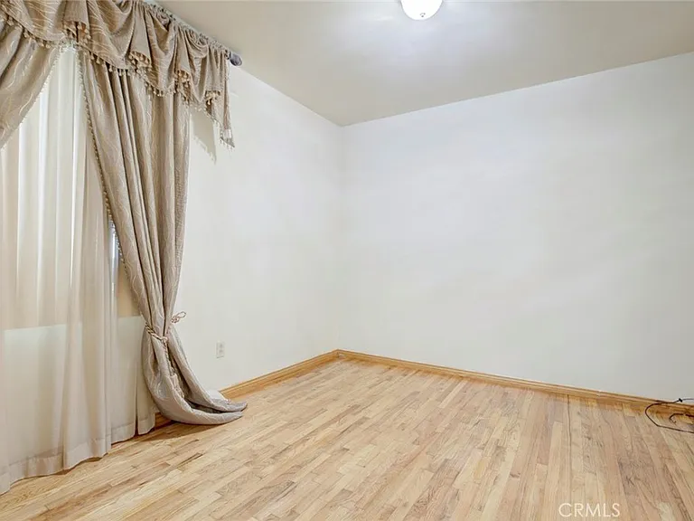 6149 Case Ave — Photo 17