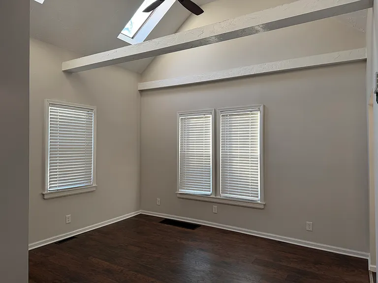 2825 Monroe Ave #1 — Photo 9