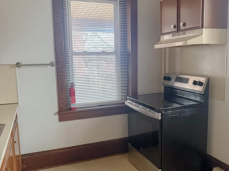 229 Ridge St #2B — Photo 6