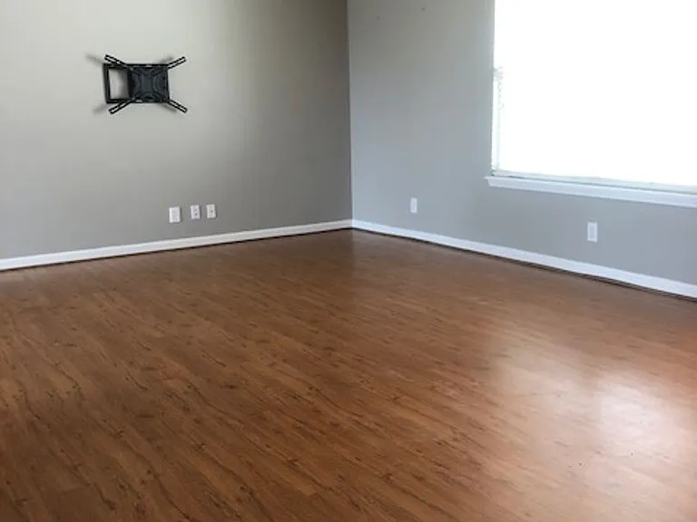 3839 Amethyst Ct — Photo 5