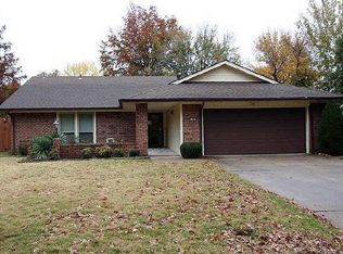 1803 Woodland Rd, Sapulpa, OK 74066