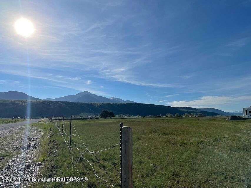 1st image of Tbd Old Irwin Rd