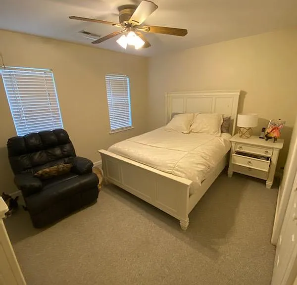 203 Saint Thomas Dr — Photo 12