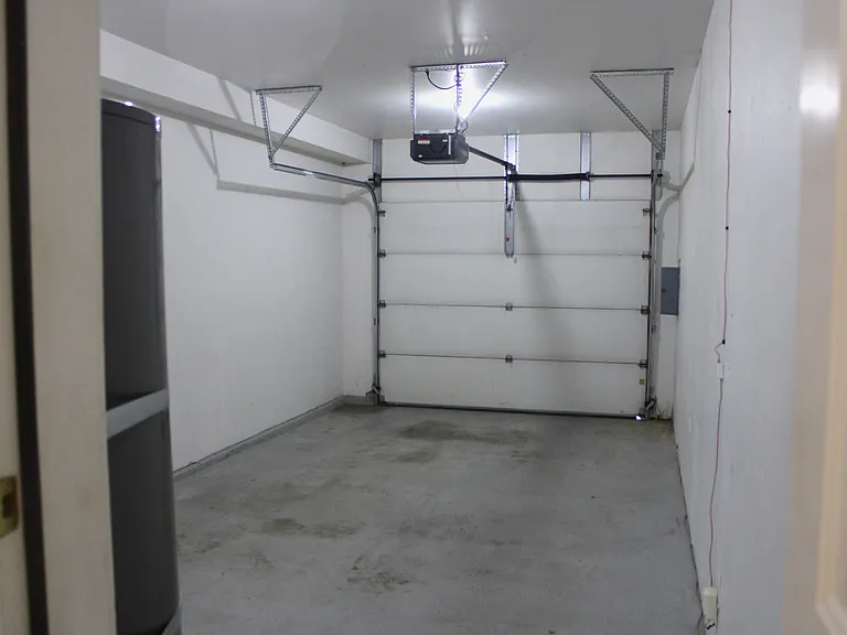 1386 Brown St #B — Photo 14