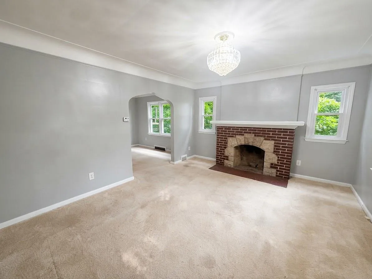2 bed, 1.0 bath, 1514 sqft, $1,500 — Photo 2