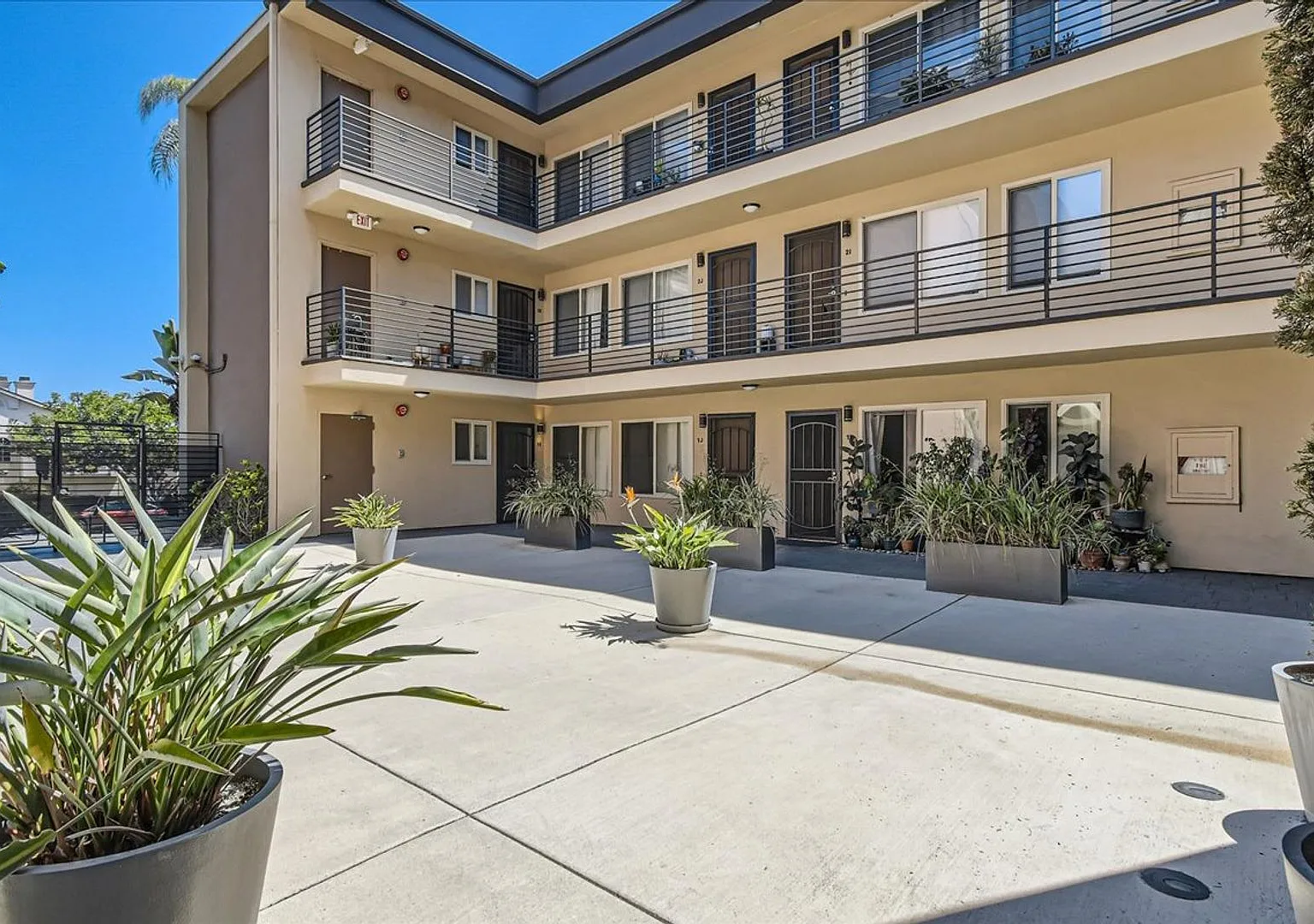 Move In Special - 50% off!! Live in the Heart of North Park Stylish 2BR/2BA Condo Available Now! — Photo 4