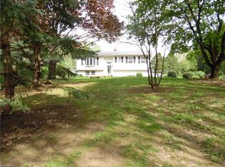 4527 Pioneer Trl, Mantua, OH 44255