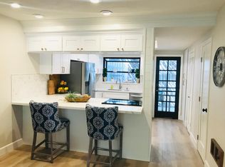 1411 Robinson Ave APT 4, San Diego, CA 92103