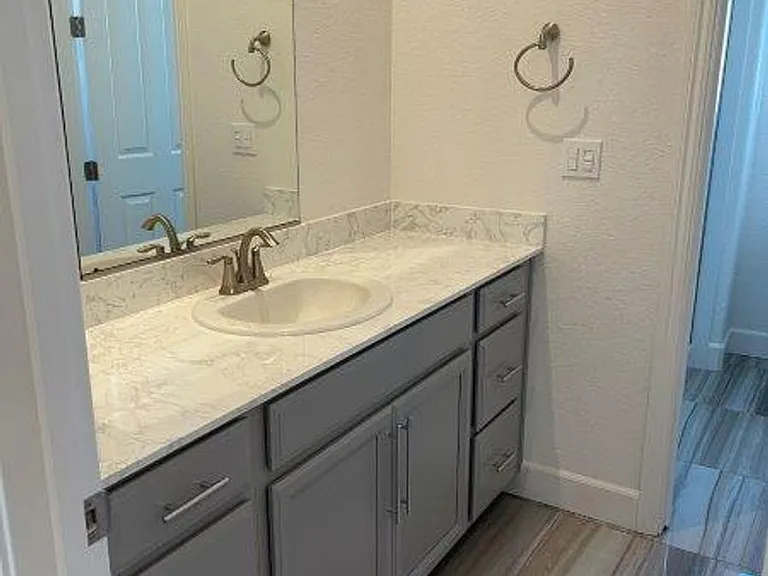 10463 Arnado St — Photo 27