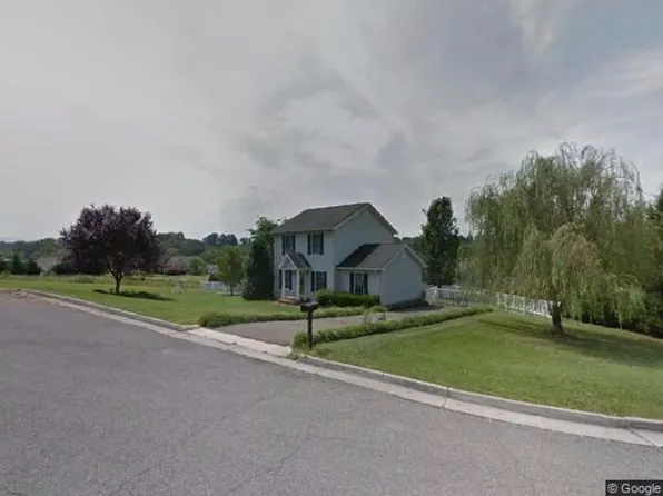 535 Fairview Pl, Lexington, VA 24450