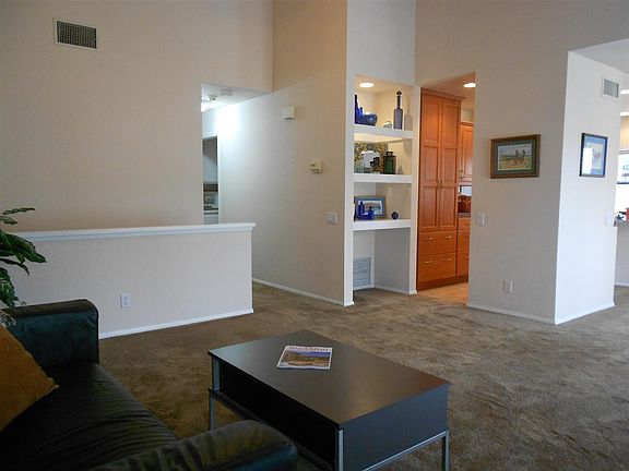 3rd image of 4521 Chateau Dr