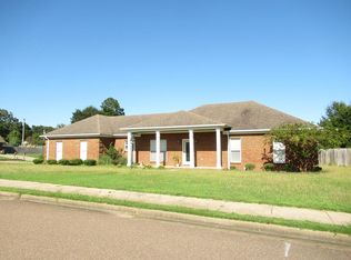 400 Cotton Cv, Oxford, MS 38655