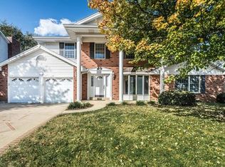 146 Hineman Dr, Saint Charles, MO