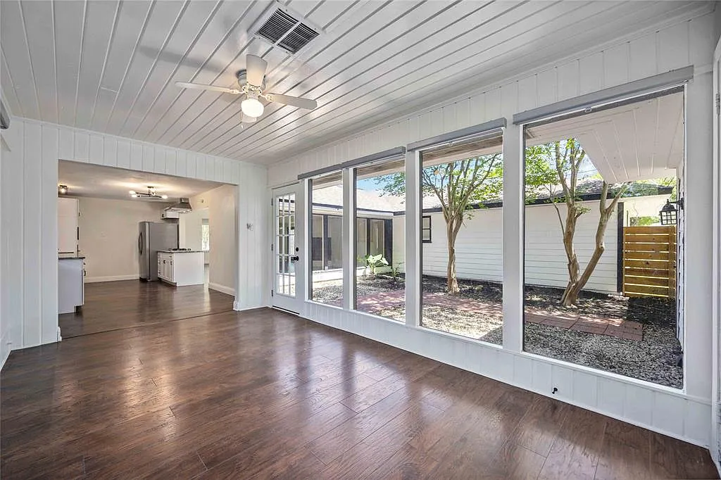 3403 Linkwood Dr — Photo 4