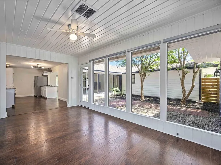 3403 Linkwood Dr — Photo 4