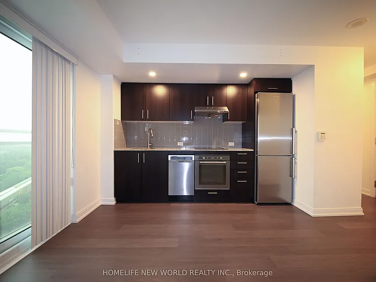 255 Village Green Sq #1508 — Photo 8