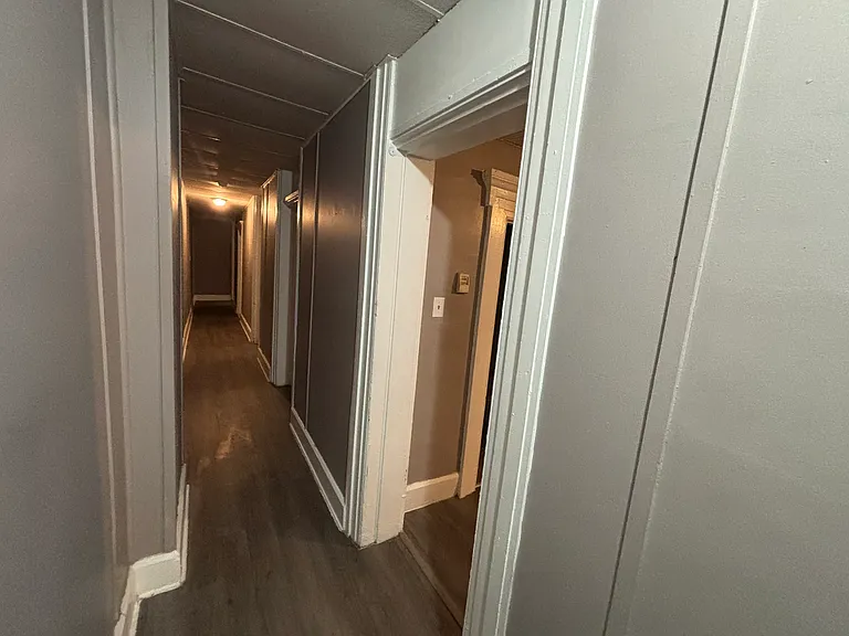 409 W Broad St #4 — Photo 14