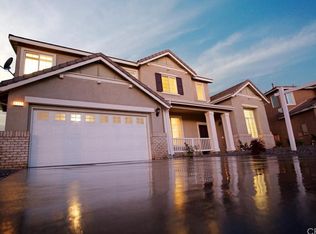5967 Golden Nectar Ct, Corona, CA 92880