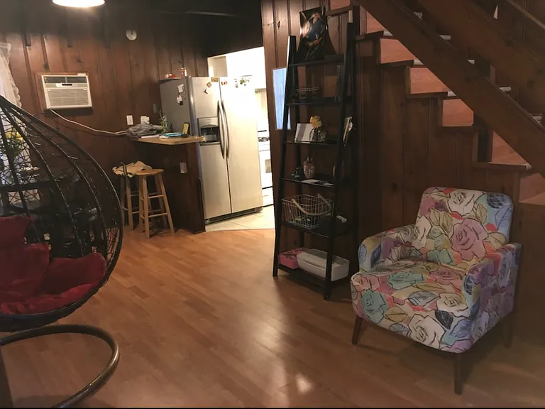1004 S Campbell Ave — Photo 5