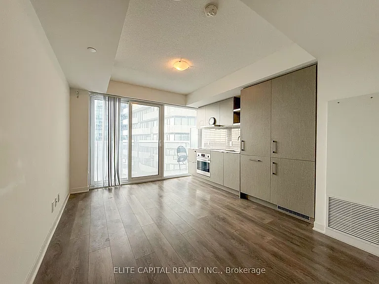 88 Harbour St #3711 — Photo 3
