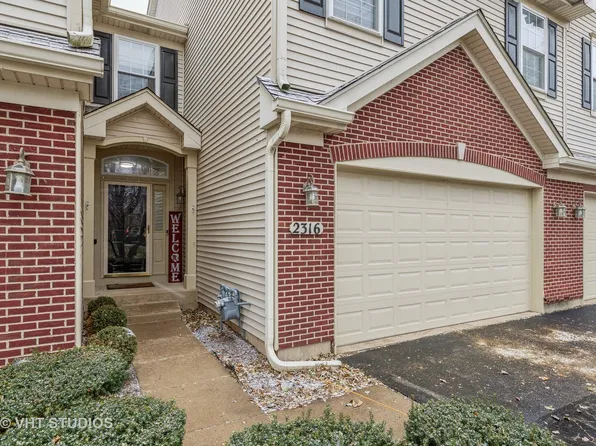 2316 Sandy Creek Dr, Algonquin, IL 60102