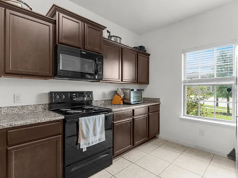 3117 Cody Ct — Photo 8