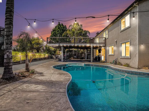 17 Portsmouth Ct, Oakley, CA 94561