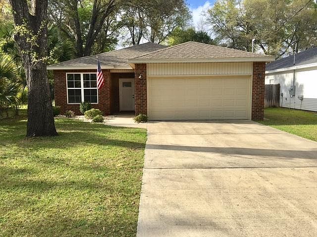 1st image of 204 Spencer Pl #B