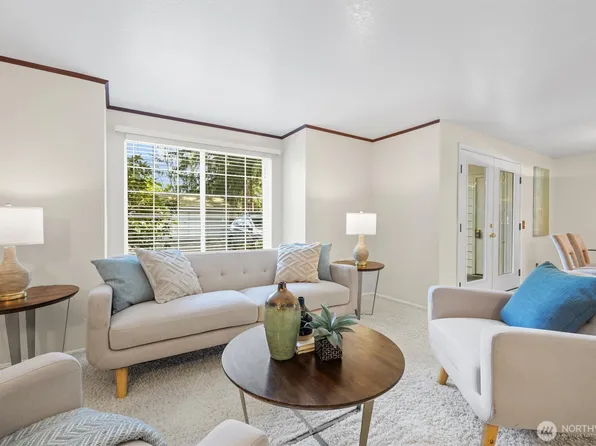 8653 Avondale Road NE #101, Redmond, WA 98052