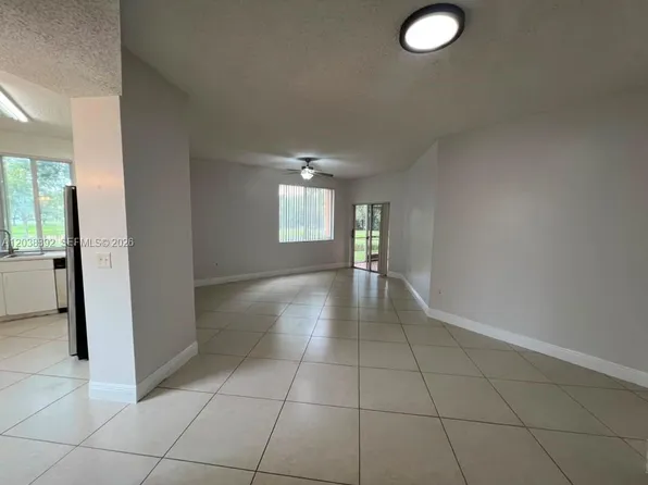 6992 SW 39th St APT I101, Davie, FL 33314
