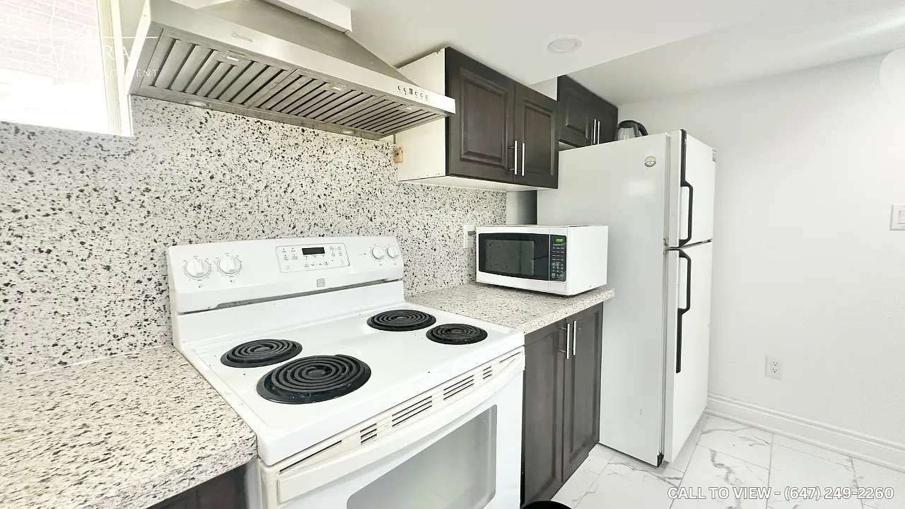 3 bed, 1.5 bath, 900 sqft, $1,995 — Photo 4