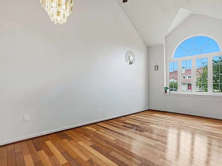 237 South St #6 — Photo 14