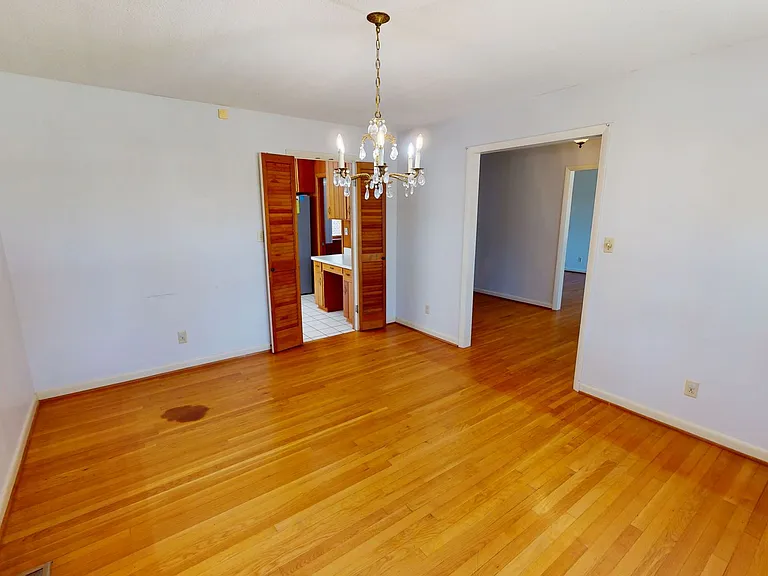 5904 Weatherford Rd — Photo 8