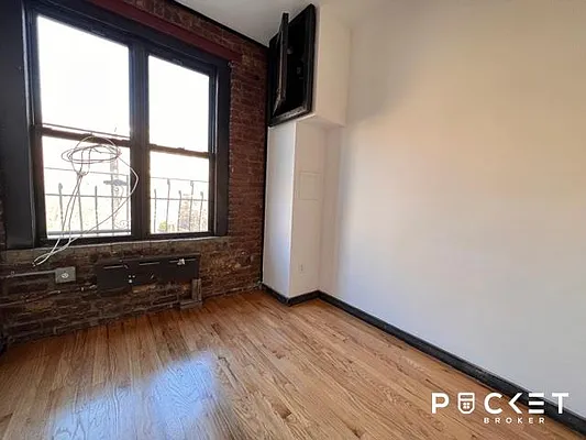 Rented by PocketBroker Inc | media 13