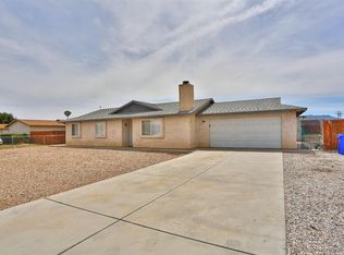 13529 Niabi Rd, Apple Valley, CA 92308