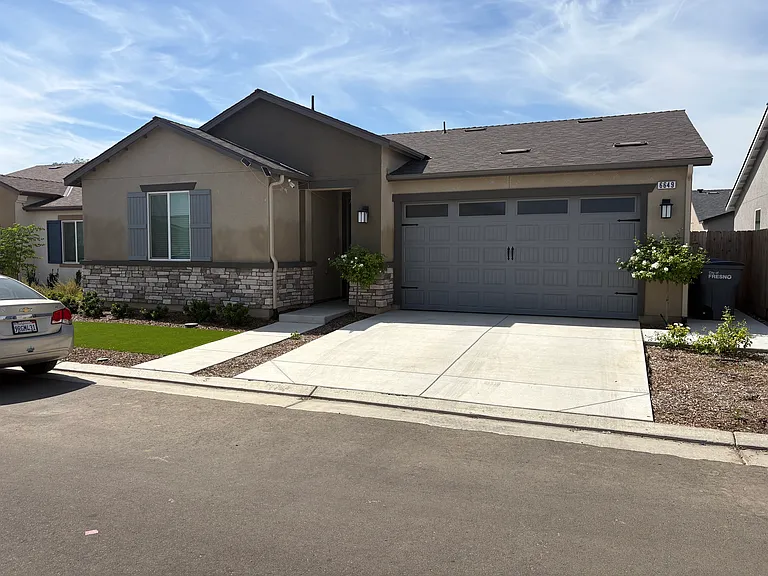 6649 E Oslin Ave — Photo 1