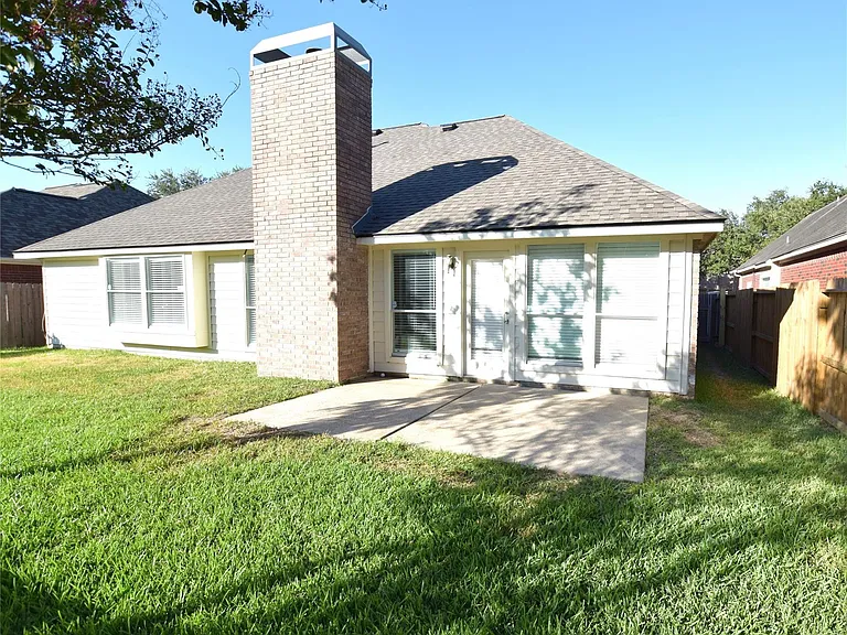 4602 Summer Lakes — Photo 25