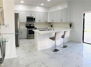 10162 SW 228th Ter #TOWNHOUSE 10162, Miami, FL 33190