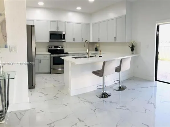 10162 SW 228th Ter #Townhouse 10162, Miami, FL 33190