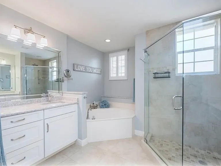693 Vintage Reserve Cir #1-16A — Photo 19