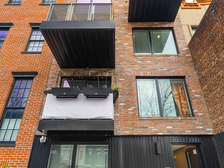 571 Lafayette Ave #4 — Photo 7